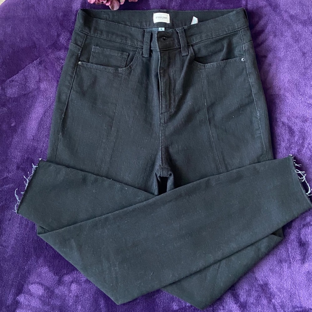 Sneak peek high waist black jeans.
